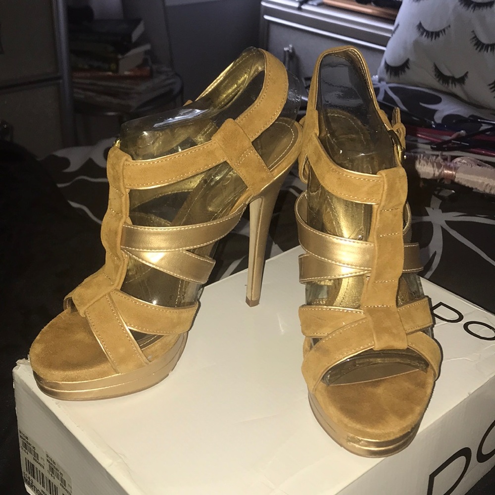 Aldo golden heels